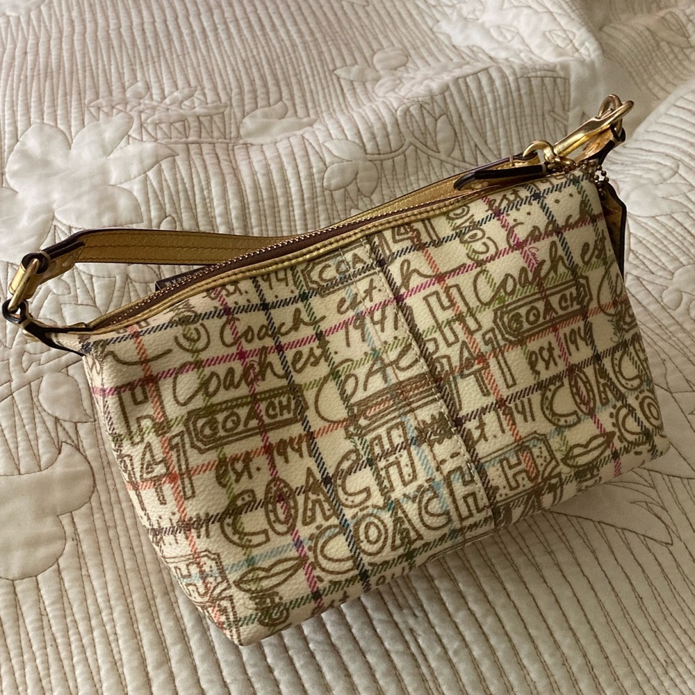 Authentic COACH Heritage Graffiti Chelsea Bag
